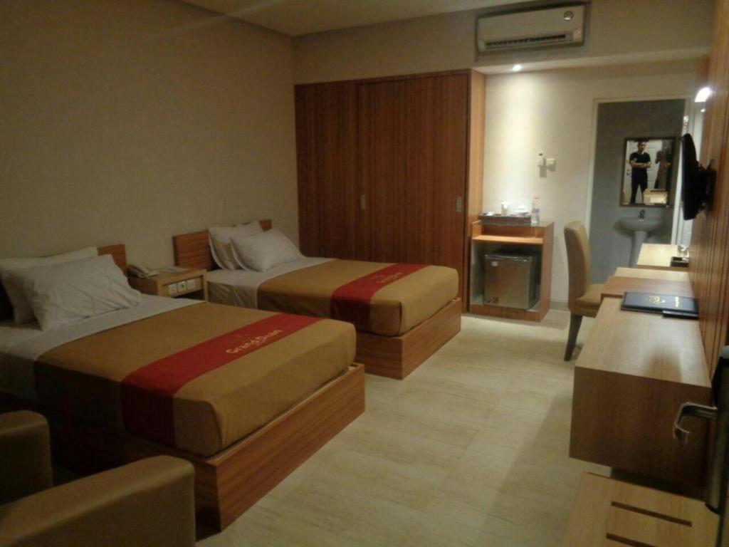 Grand Dian Hotel Slawi 테갈 외부 사진