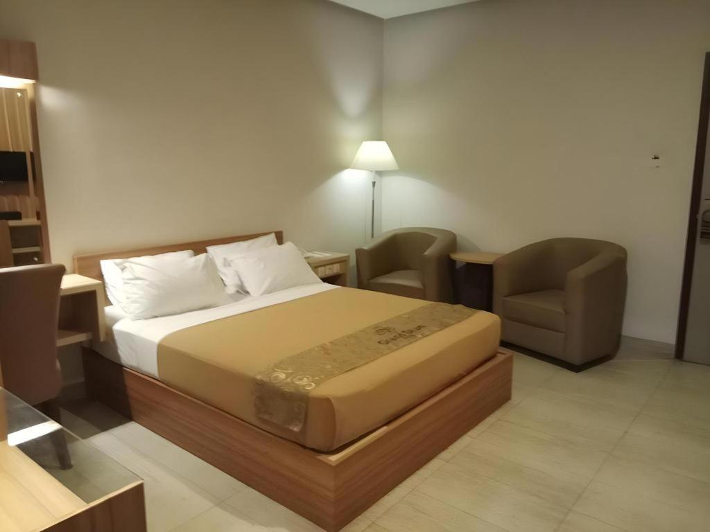 Grand Dian Hotel Slawi 테갈 외부 사진