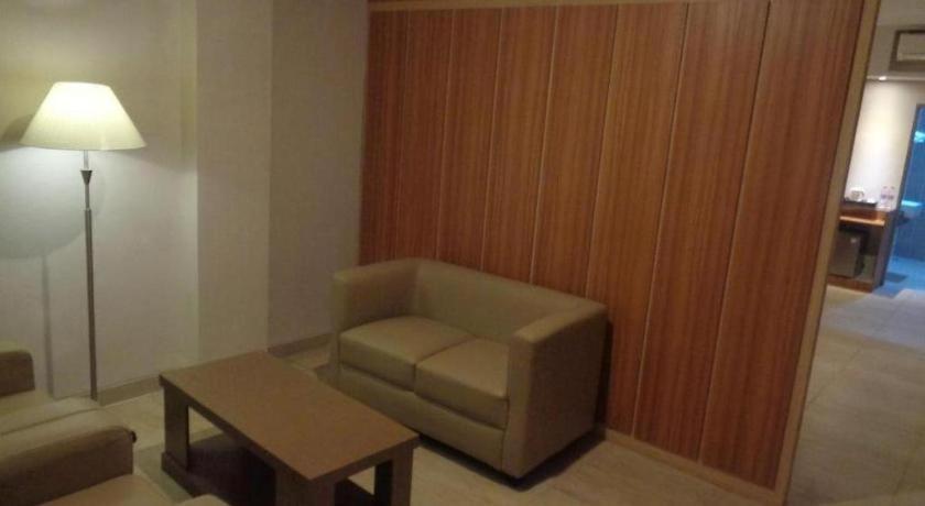 Grand Dian Hotel Slawi 테갈 외부 사진