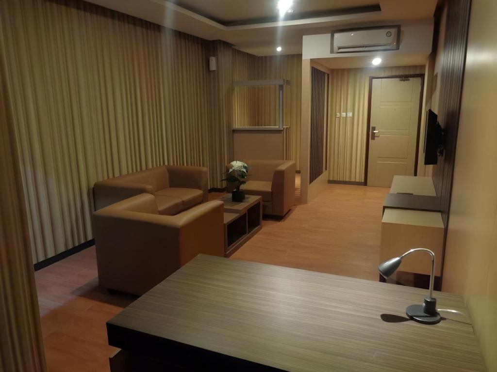 Grand Dian Hotel Slawi 테갈 외부 사진