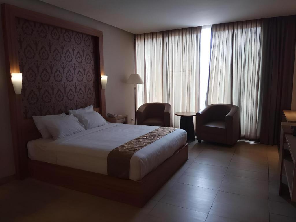 Grand Dian Hotel Slawi 테갈 외부 사진